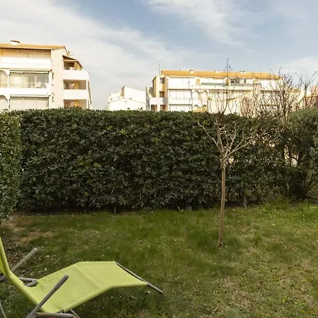 Апартаменти Santa Monica 2- 132- Jardin- 6 Pers Агд